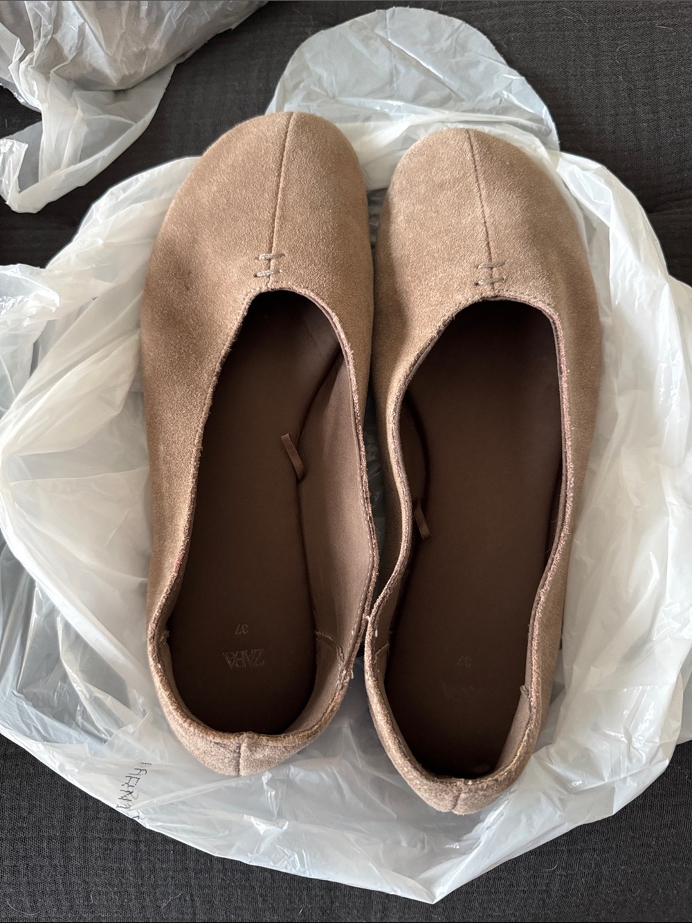 Zara Suede Ballet Flats in Taupe